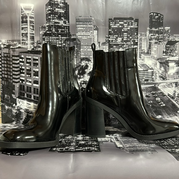 Steve Madden Ankle Boots - Picture 3 of 6